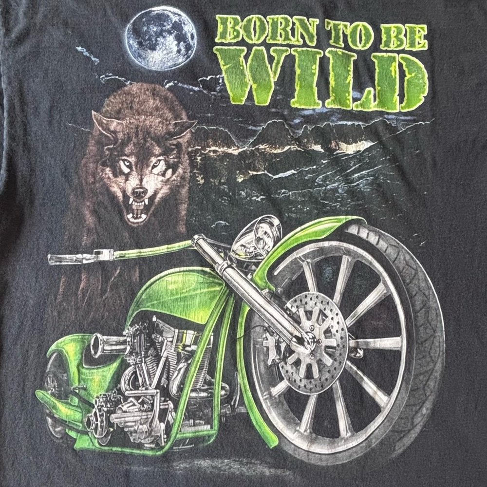 Vintage Born to Be Wild Wolf Motorcycle Tshirt!